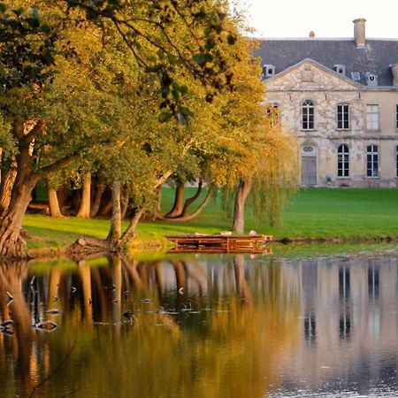 Abbaye De Blanchelande Bed & Breakfast Neufmesnil Dış mekan fotoğraf