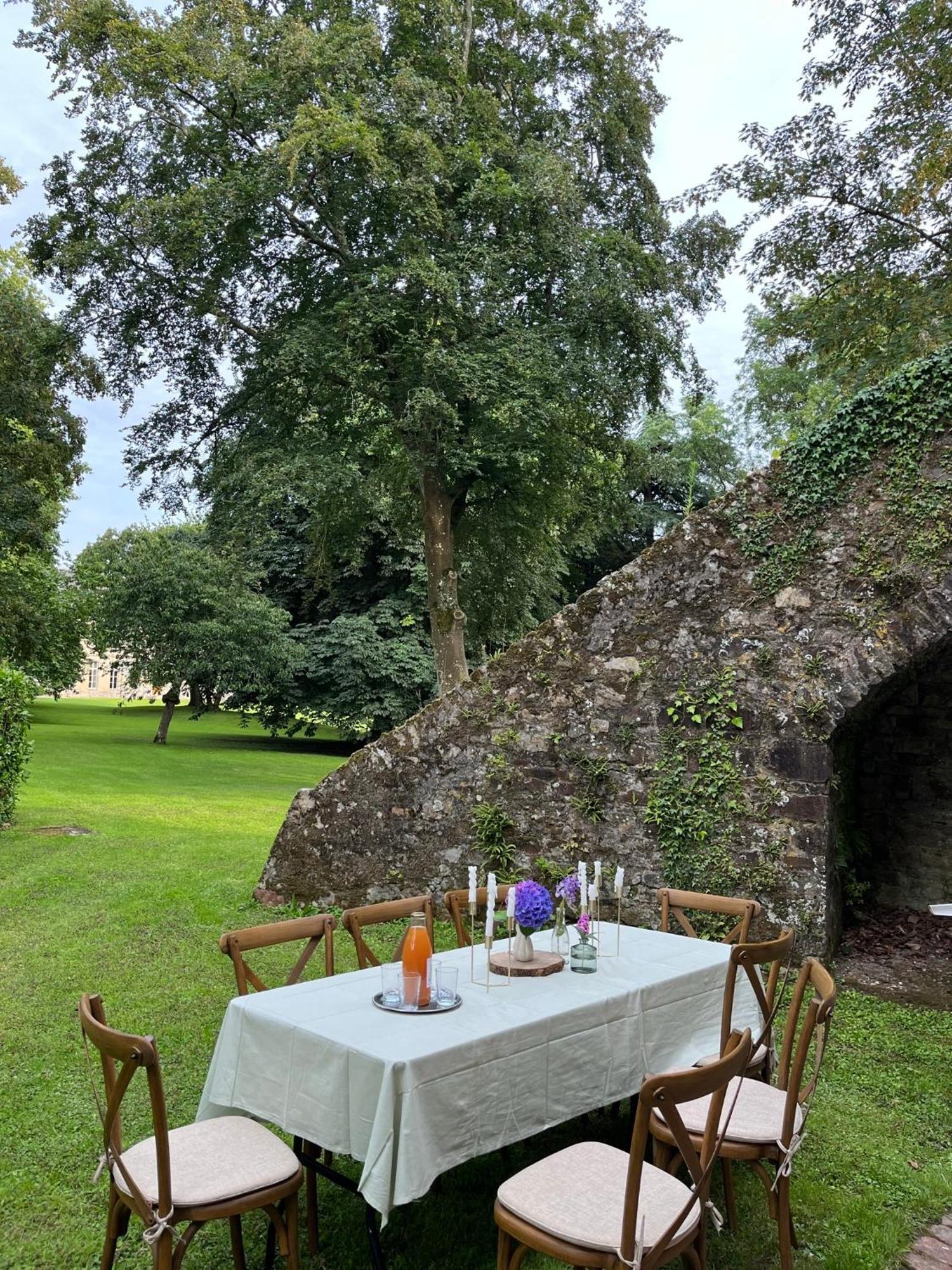Abbaye De Blanchelande Bed & Breakfast Neufmesnil Dış mekan fotoğraf
