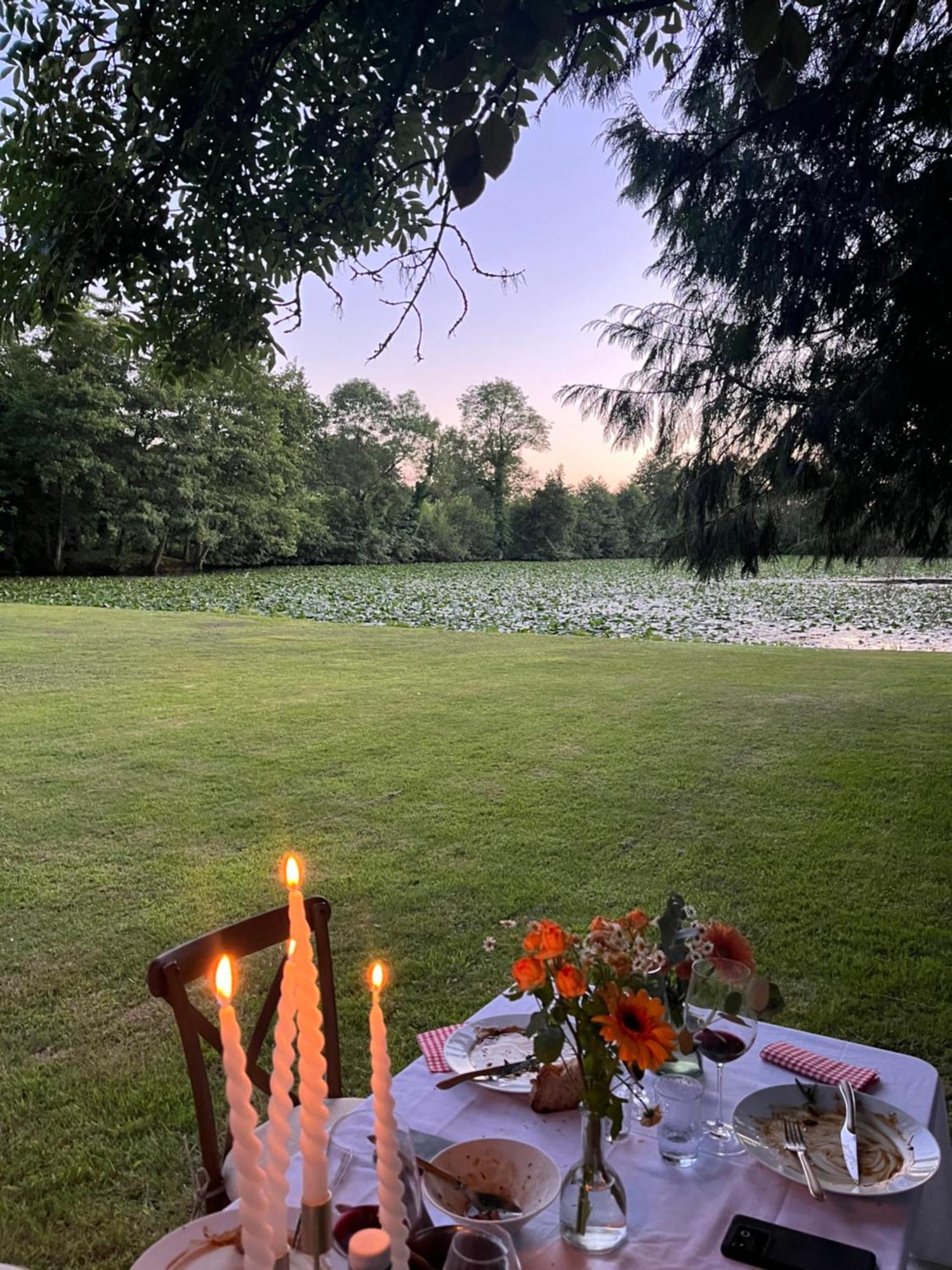 Abbaye De Blanchelande Bed & Breakfast Neufmesnil Dış mekan fotoğraf